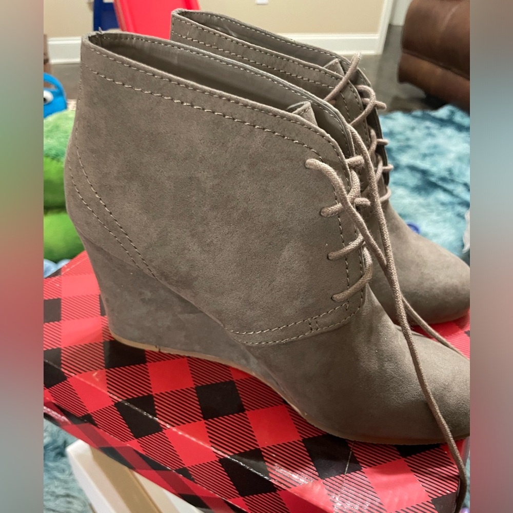Women’s booties